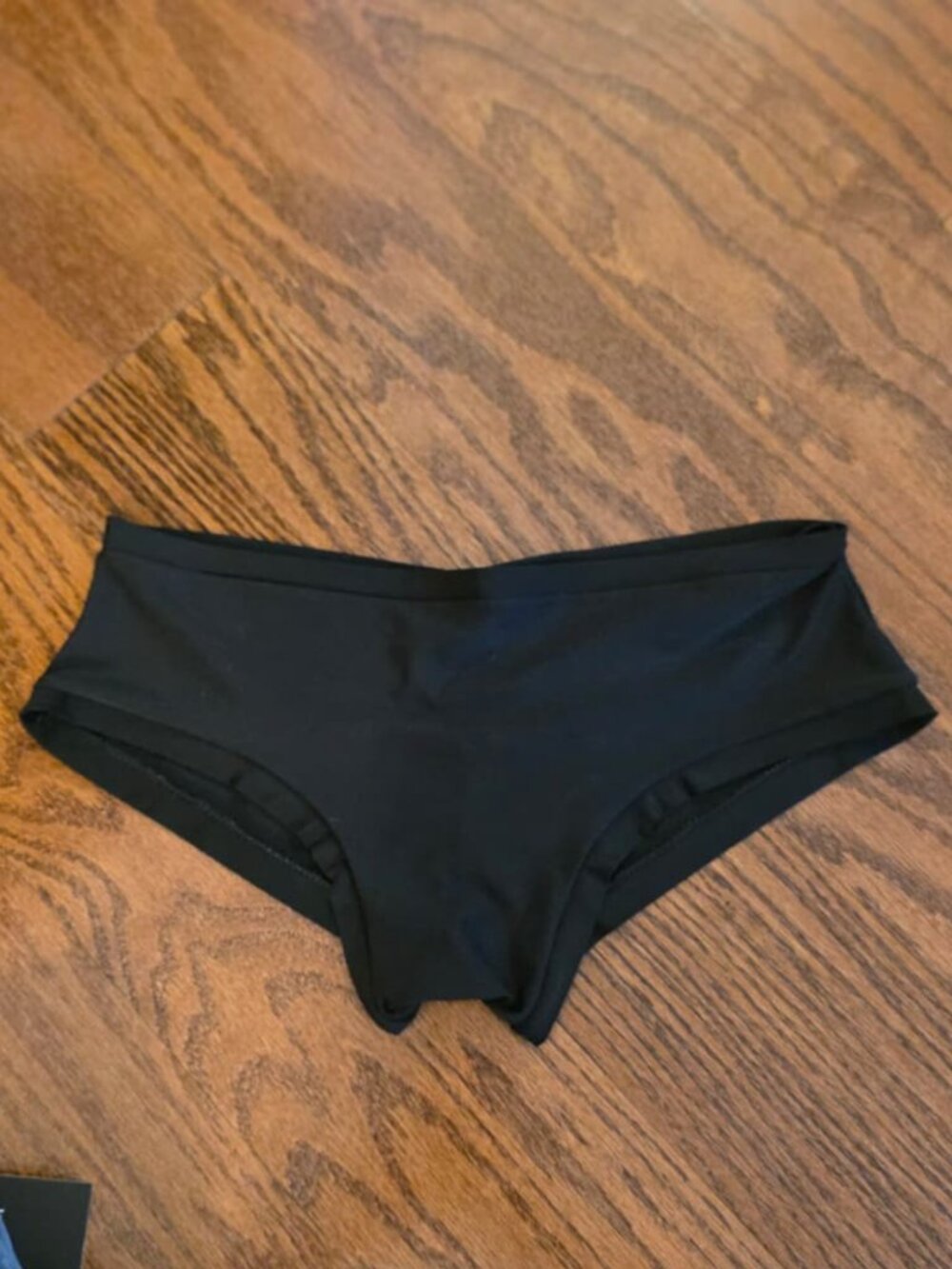 Sheep in Wolf's Clothing pole shorts black - small